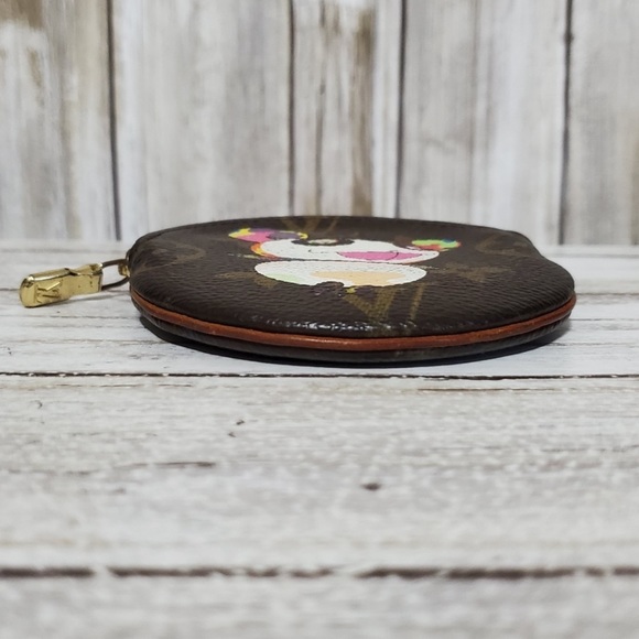 Louis Vuitton Panda Round Coin Case - Picture 5 of 8